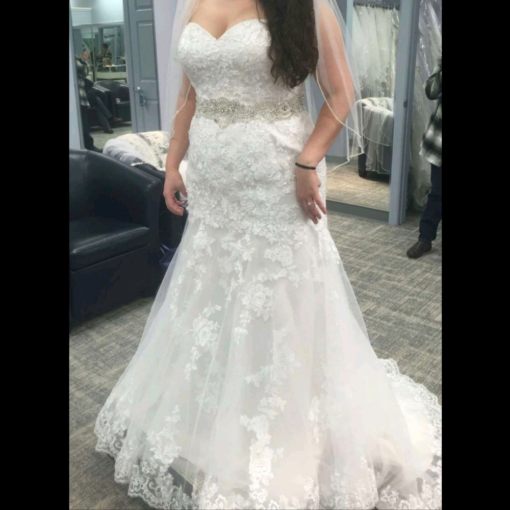 Wedding dress